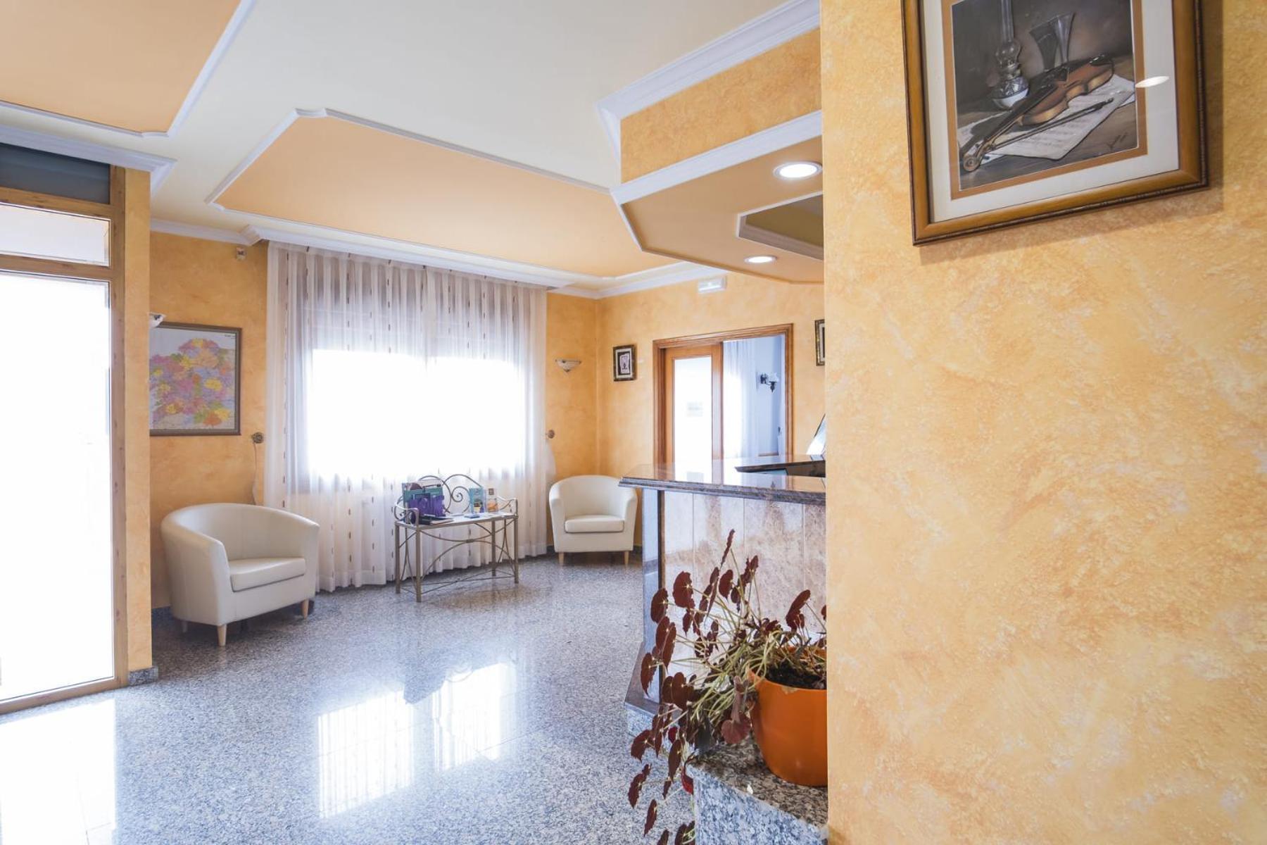 Hotel Alpina Villanueva De Arosa Esterno foto