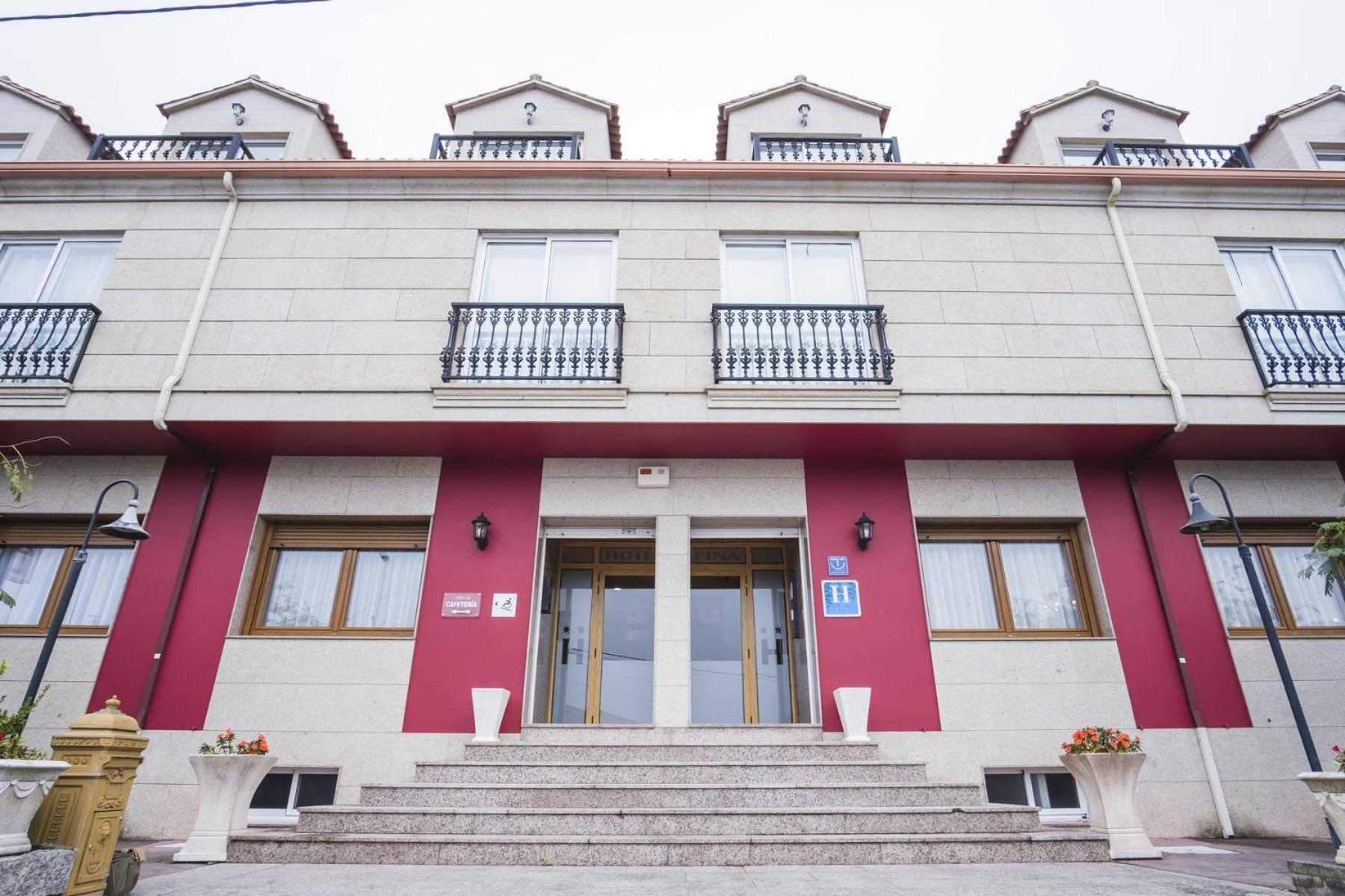 Hotel Alpina Villanueva De Arosa Esterno foto