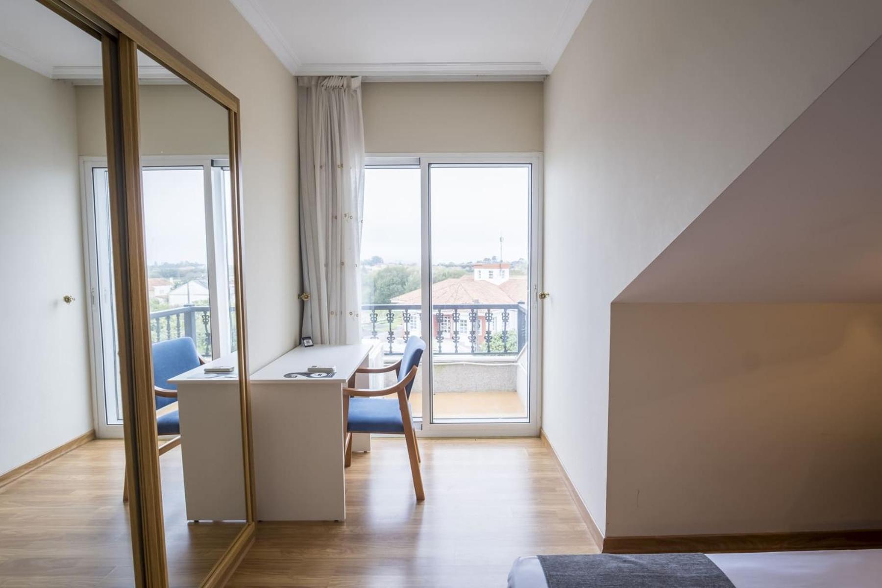 Hotel Alpina Villanueva De Arosa Esterno foto