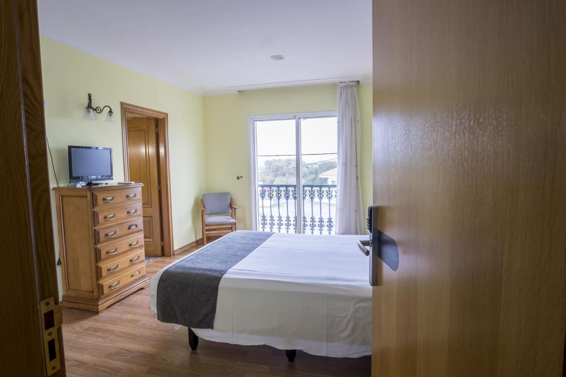 Hotel Alpina Villanueva De Arosa Esterno foto